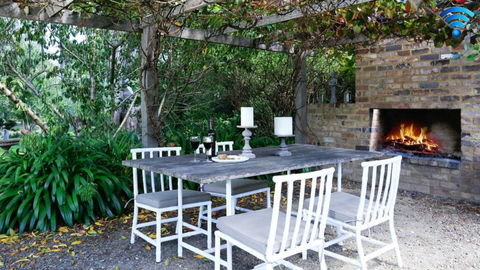 Poppy Cottage - Sunshine Coast Guide 0