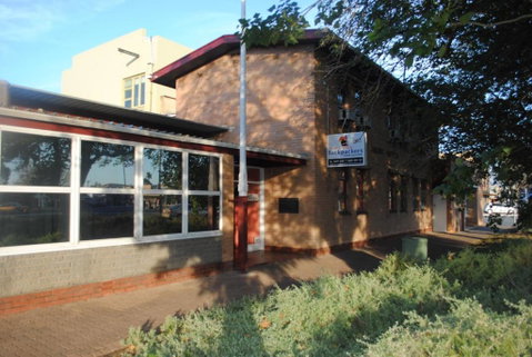 Port Adelaide Backpackers - Sunshine Coast Guide 1