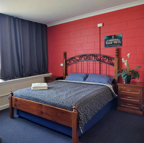 Port Adelaide Backpackers - Sunshine Coast Guide 0