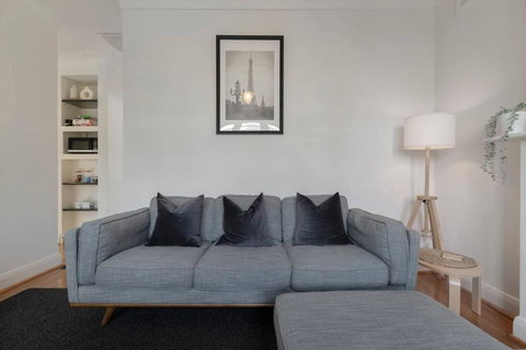 Port Phillip Bay Perfection In Albert Park - Sunshine Coast Guide 3