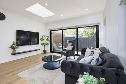Preston Lux House 5 Bed 5 Bath - Sunshine Coast Guide 0