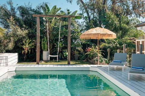 Prime Location With Pool - Walk To Coolum Beach - Sunshine Coast Guide 0