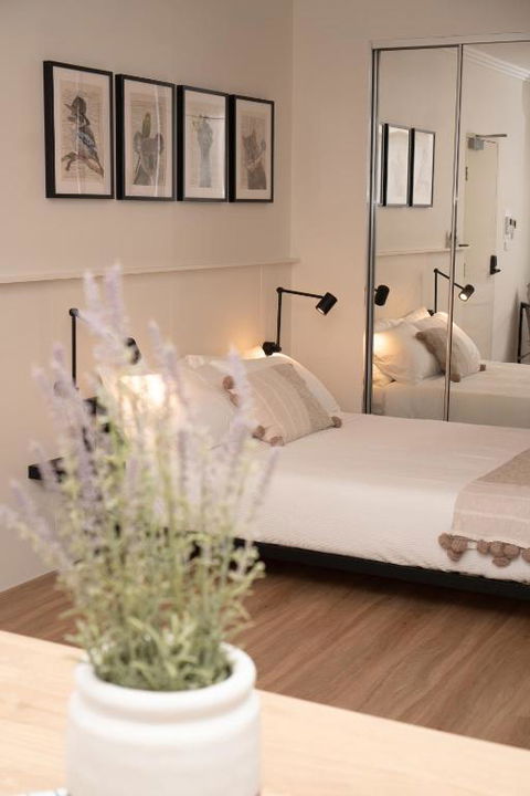 PRIME SPOT: Modern Studio+Balcony Darling Harbour - Sunshine Coast Guide 0