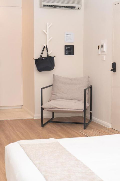 PRIME SPOT: Modern Studio+Balcony Darling Harbour - Sunshine Coast Guide 2