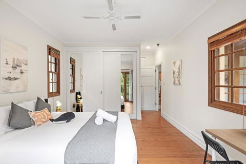 Private Room In Gordon Near Train & Bus Sleeps 2 - Sunshine Coast Guide 3