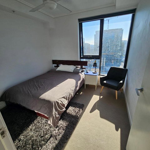 Private Bedroom & Bathroom In Shared Inner Brisbane Apartment - Sunshine Coast Guide 2