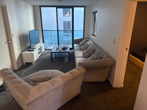 Private Rooms - Sunshine Coast Guide 0