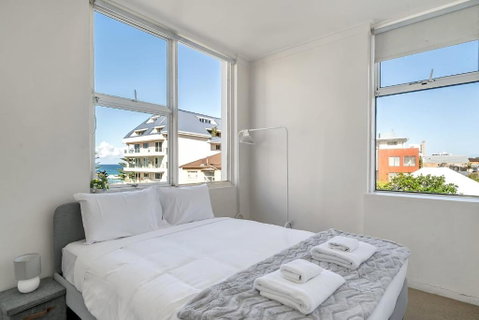 Quaint 1BD On The Doorstep Of Manly Beach - Sunshine Coast Guide 1