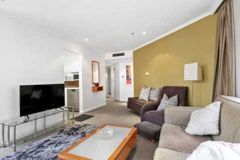 Quay West 2302 Self-Catering - Sunshine Coast Guide 3