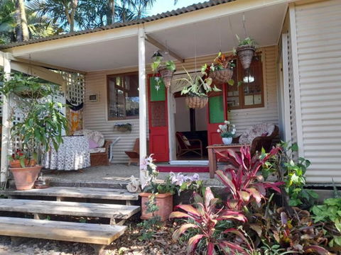 Quirky Cottage In Centre Of Maleny, Walk Everywhere - Sunshine Coast Guide 2