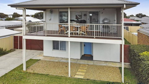 R & R Aldinga Beach By Wine Coast Holidays - Sunshine Coast Guide 1