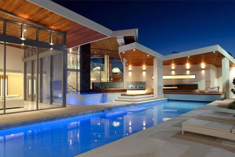 Racquet Retreat By Noosa Secret Destinations- Short Walk To Hastings Street - Sunshine Coast Guide 0