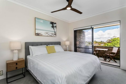 Randwick - RAND8- Albion Street - Sunshine Coast Guide 2