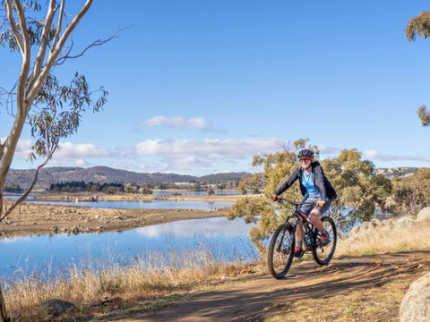 Razorback 4 - Sunshine Coast Guide 2