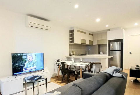 ReadySet Apartments On Rose Lane - Sunshine Coast Guide 1