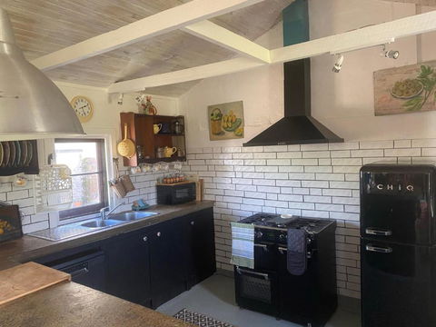 Private Country Escape With Valley Views - Sunshine Coast Guide 0