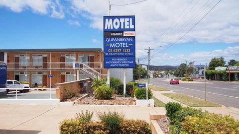 Queanbeyan Motel - Sunshine Coast Guide 2