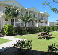 Aston Hill Motor Lodge - Sunshine Coast Guide