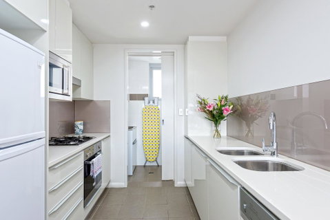Astra Apartments North Sydney - Sunshine Coast Guide 3