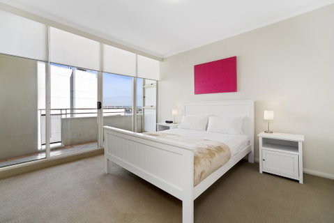 Astra Apartments Sydney - Kent Street - Sunshine Coast Guide 0