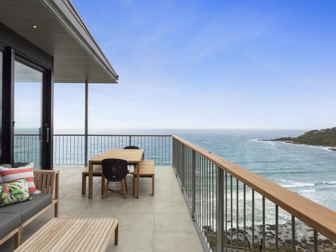 At Wye Eyrie With Arguably The Best Views In Town - Sunshine Coast Guide 2