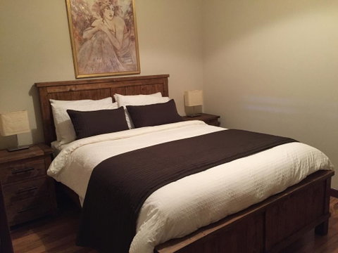 Atina Rocks Country Homestead - Sunshine Coast Guide 3