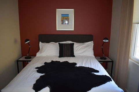 Attunga Alpine Lodge & Apartments - Sunshine Coast Guide 0