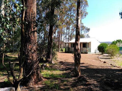 Augusta Chalet - Sunshine Coast Guide 0