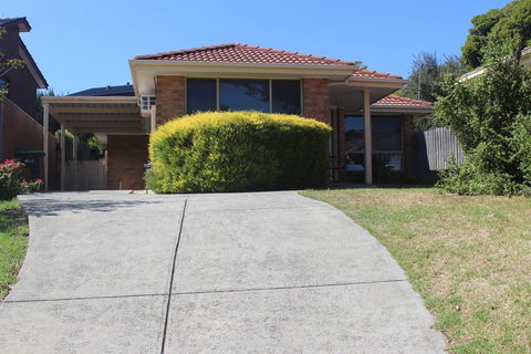 Australian Home Away @ Doncaster Anderson Creek 2 - Sunshine Coast Guide 1