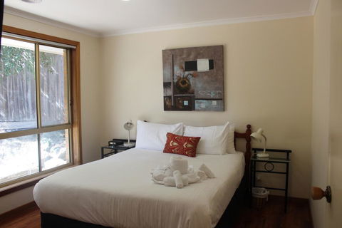 Australian Home Away @ Doncaster Anderson Creek 2 - Sunshine Coast Guide 2
