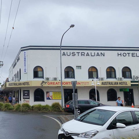 Australian Hotel - Sunshine Coast Guide 3