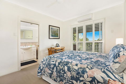 Avocado Grove BnB - Sunshine Coast Guide 1