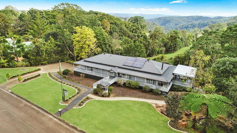 Avocado Grove BnB - Sunshine Coast Guide 0