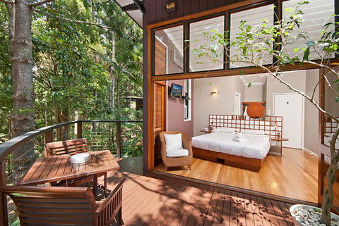 Azabu Boutique Accommodation - Sunshine Coast Guide 0
