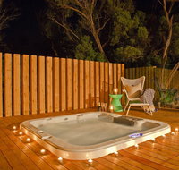 Azure Beach Retreat - Spa Luxury - Sunshine Coast Guide