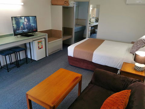 Ballarat Eureka Lodge Motel - Sunshine Coast Guide 3