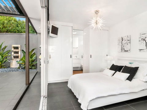 Balmoral Beach Bliss - Sunshine Coast Guide 2