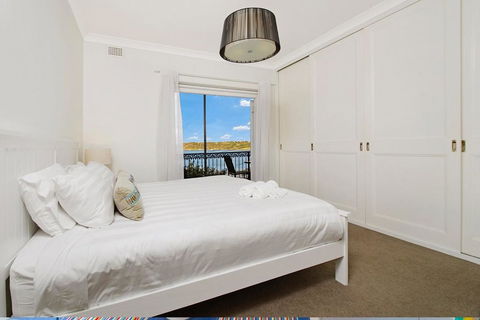 Balmoral Driftwood 2 - With Views! - Sunshine Coast Guide 1