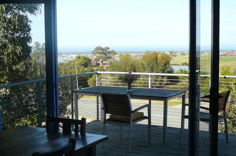 Banksia Waters - Sunshine Coast Guide 2