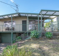 Batehaven Beach House - Sunshine Coast Guide