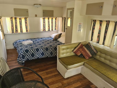 Bateman Bay Holiday Park & Batemans Bay YHA - Sunshine Coast Guide 0
