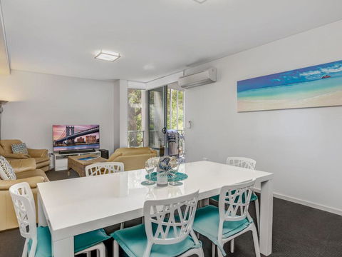 Bay Blu :: Jervis Bay Rentals - Sunshine Coast Guide 1