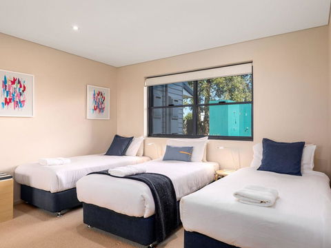 Bayview On Bowen :: Jervis Bay Rentals - Sunshine Coast Guide 1