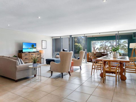 Bayview On Bowen :: Jervis Bay Rentals - Sunshine Coast Guide 2