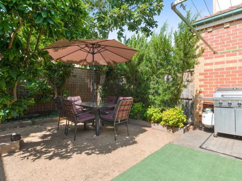 Beach Baby Dromana - Sunshine Coast Guide 0