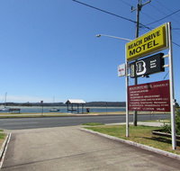 Beach Drive Motel - Sunshine Coast Guide