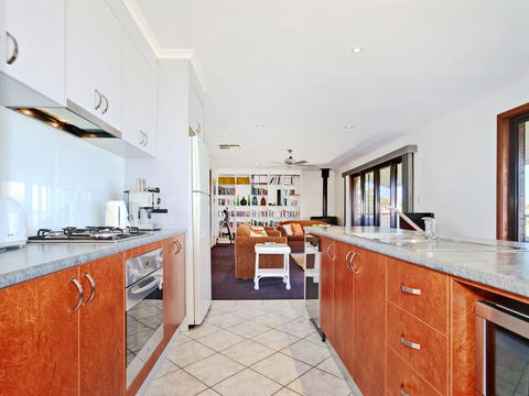 Beach House At Moana - Sunshine Coast Guide 2