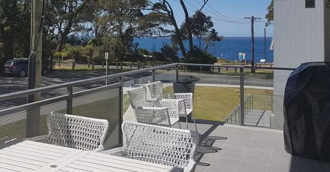 Beachfront Boogaloo - Sunshine Coast Guide 0