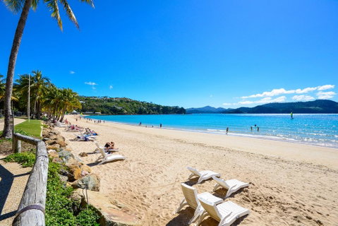Beachfront Hamilton Island - Sunshine Coast Guide 2