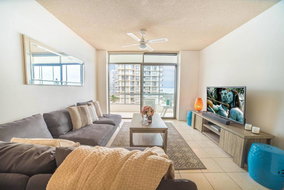 Book Surfers Paradise Accommodation Sunshine Coast Guide Sunshine Coast Guide